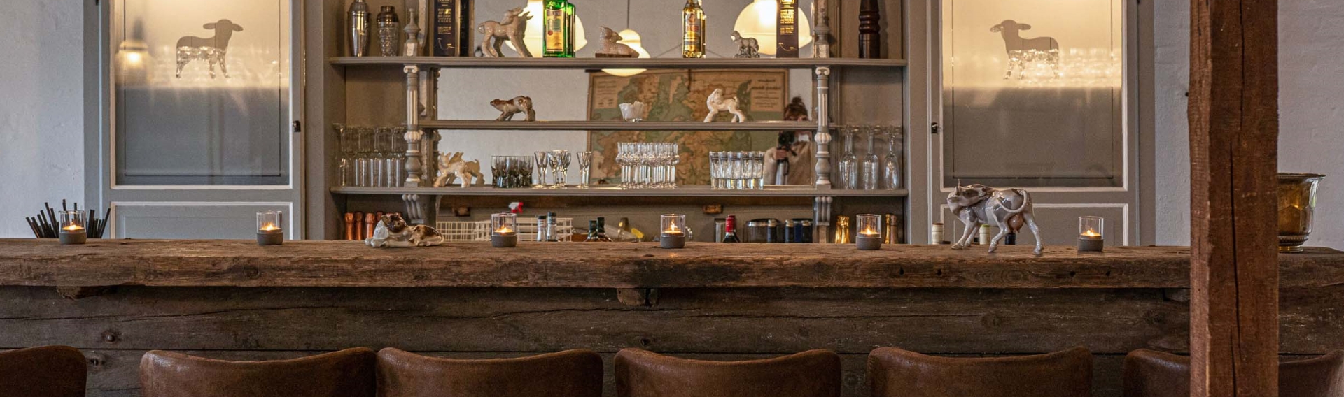 Deichbar mit Meerblick