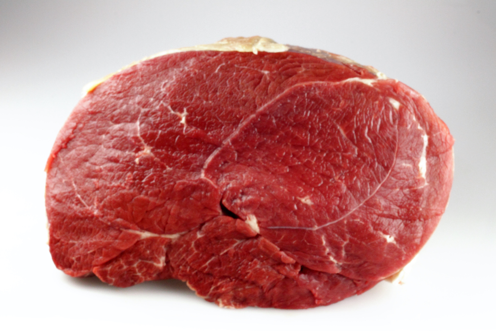 Rinderbraten aus der Blume im Ganzen ca. 1 kg