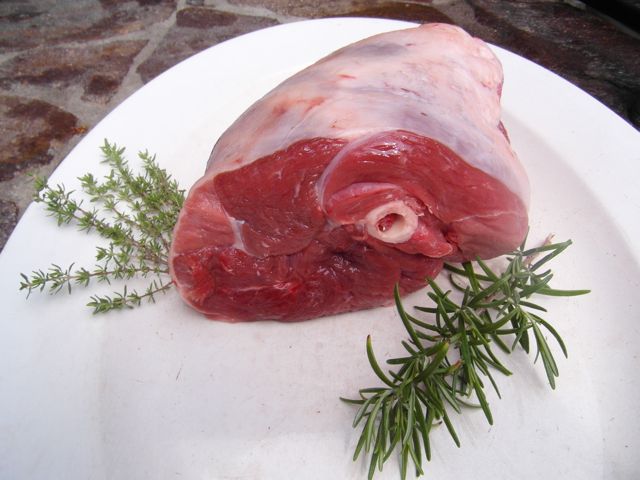 Lammkeule - Dickes Stück mit Röhrenknochen, ca. 1,5 kg