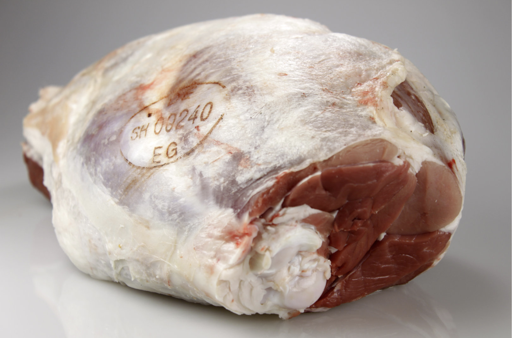 Lammkeule im Ganzen mit Knochen ohne Bein, ca. 3 kg